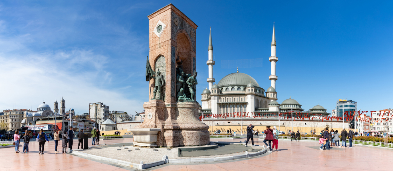 Is Istanbul Safe for Women? Taksim